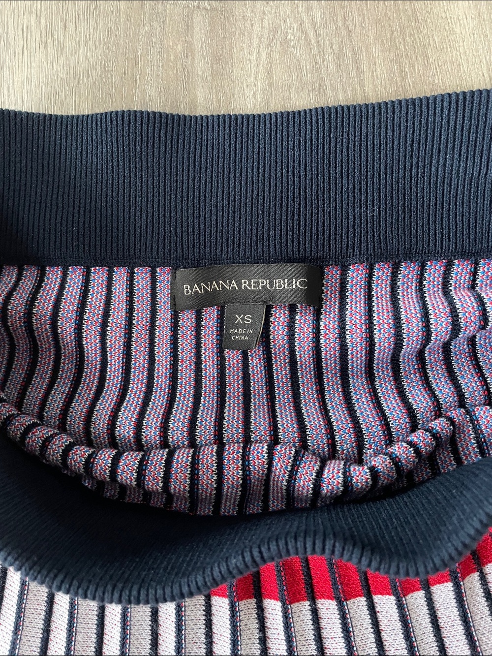 Banana Republic Red, White & Blue Pleated Midi Skirt - Picture 2 of 6